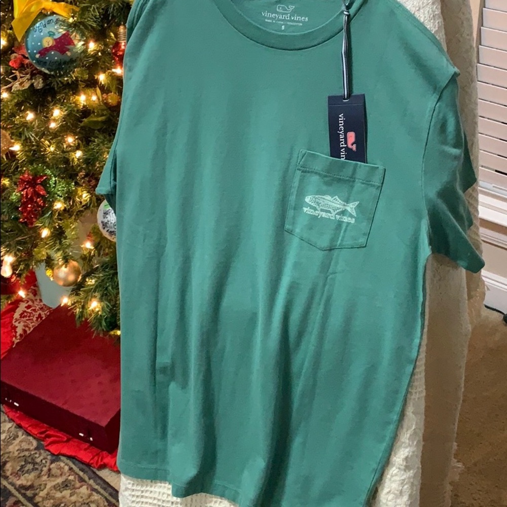 Vineyard vines S tee